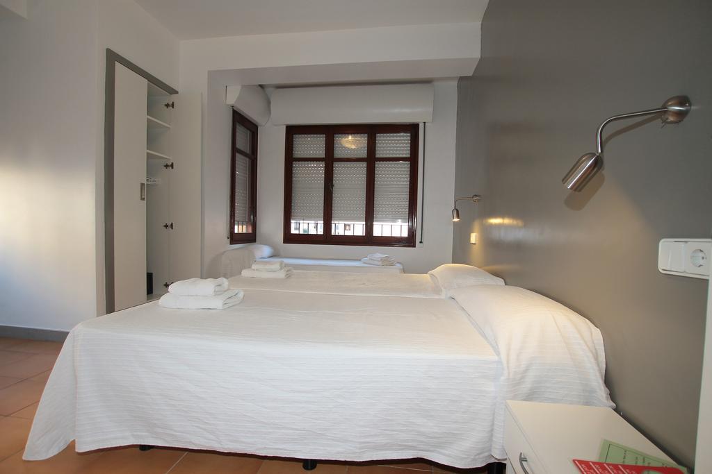 Hostal Ripoll Ibiza Εξωτερικό φωτογραφία